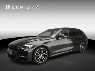 BMW 3 Serie Touring 318i | M-Sportpakket | LED | Navigatie | Sportstoelen | Clima | Shadow line | DA