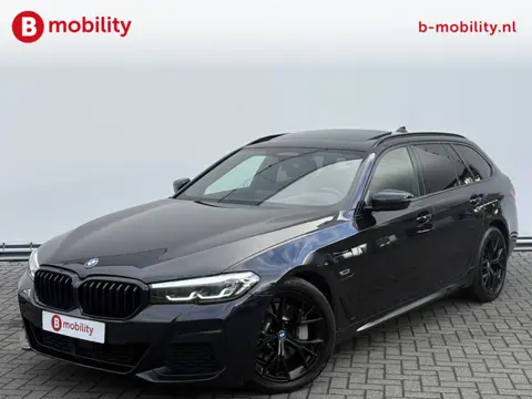 BMW 5 Serie Touring 530e High Executive M-Sport Trekhaak 1700kg | Panoramadak | Adaptive Cruise Cont