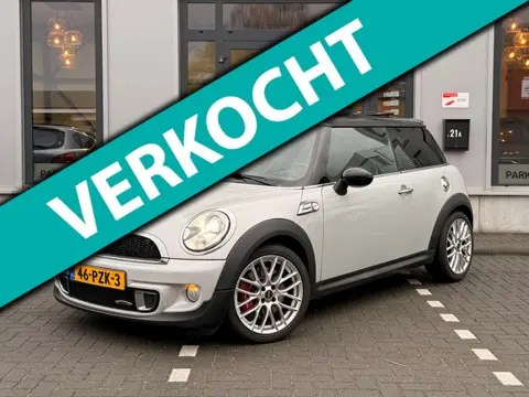 Mini Mini 1.6 John Cooper Works Chili|Pano|Leer|Navi|Xenon