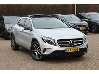 Mercedes-Benz GLA 180 Ambition / Panoramadak / Half leder / Navigatie / Urbanpakket / 18'' / Cruise 
