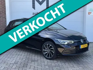 Volkswagen Golf 1.5 TSI Life -Panoramadak-LED-Sfeer-Trekhaak