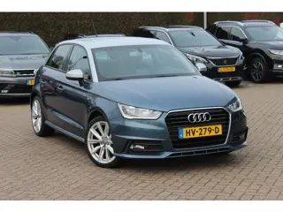 Audi A1 Sportback 1.0 TFSI Sport S-line / Trekhaak / Navigatie / Bluetooth / 17'' / Armsteun / Clima