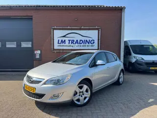 Opel Astra 1.6 Sport AUTOMAAT STUURVERWARMING PDC 2 SLEUTELS + BOEKJES!