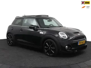 Mini Mini 2.0 Cooper S Chili Serious Business I PANORAMADAK I APPLE CARPLAY