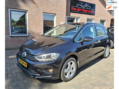 Volkswagen Golf Sportsvan 1.2 TSI Connected Series. Zeer netjes en luxe o.a. stoelverw, navi, adap.c