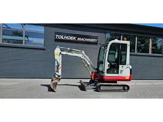 Takeuchi TB016 (bj 2009)