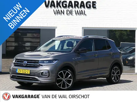 Volkswagen T-Cross 1.0 TSI Style | R-line | Achteruitrijcamera | Virtual Cockpit | Dodehoek detectie