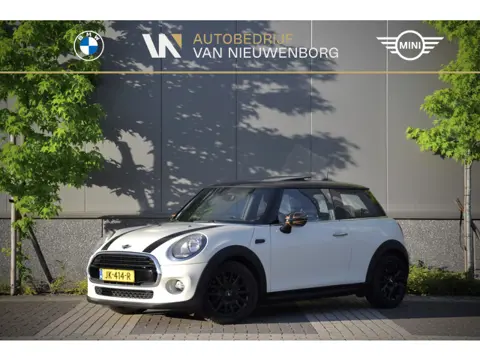 MINI 3-deurs 1.5 Cooper Pepper Business | Panoramadak | Navi | Climate & Cruise Control | Origin. NL