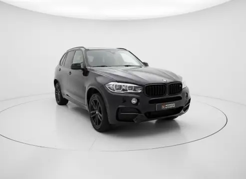 BMW X5 M50d  PANO, H&K, TREKHAAK.