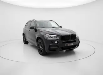 BMW X5 M50d  PANO, H&K, TREKHAAK.