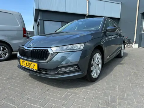 SKODA OCTAVIA Combi 1.4 TSi iV PHEV Business Edition Navi.Camera stoelverw. 