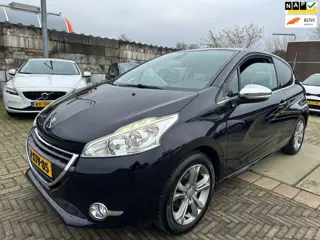 Peugeot 208 1.2 VTi Allure CLIM/ NAVI/ NWE RIEM/ EERSTE EIGENAAR!