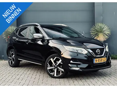 Nissan Qashqai 1.3 DIG-T Tekna + Pano/Navi/Camera/AppleCarPlay