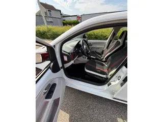Foto 16 van Volkswagen Up! 1.0 BMT high up! AIRCO