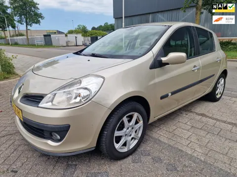 Renault Clio 1.6-16V Dynamique Luxe, Apk, Nap, Goed rijdend, Inruil mogelijk.