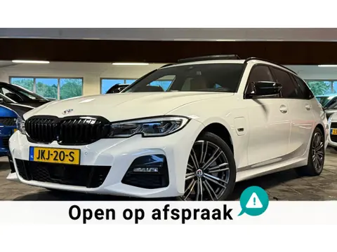 BMW 3-serie Touring 330e Business Edition Plus|Fulloption|DealerOH|Fabrieksgarantie|Panoramadak|