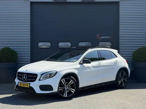 Mercedes-Benz GLA-klasse 220 d AMG | Panoramadak | 360* Camera | Harmon Kardon | Night Pakket |