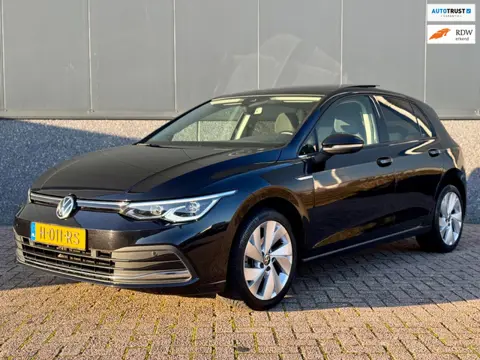 Volkswagen Golf 1.5 TSI Style Pano/Led/Carplay/Massage