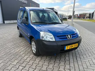 PEUGEOT PARTNER 1.4 COMBISPACE MEENEEMPRIJS 