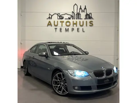 BMW 3-serie Coupé 325i Executive Nap Airco Leder Led Pdc Carbon Cruise Climate 19Inch