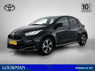 Toyota Yaris 1.5 Hybrid 115 Dynamic | BTW Voertuig | Stoelverwarming | Dealeronderhouden |