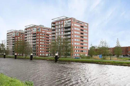 Woning aan de Neptunuskade te Leiden