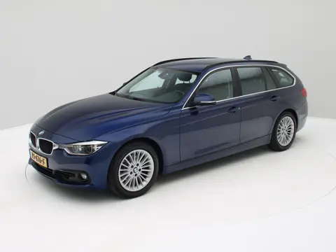 BMW 3 Serie Touring 318i Executive Leder / Trekhaak / Origineel NL