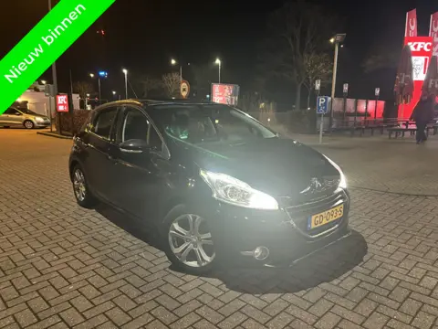 Peugeot 208 1.6 HDI Navi|Pano|Clima|Fase2 2015 (bj 2015)