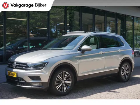 Volkswagen Tiguan 1.5 TSI ACT Join Schuifkanteldak/Trekhaak!