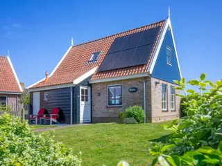 Ruim vakantiehuis in Texelse stijl vlakbij de Waddenzee en Oosterend