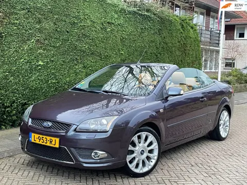 Ford Focus Coupé-Cabriolet 2.0-16V AIRCO/LEER/XENON/ZEERMOOI