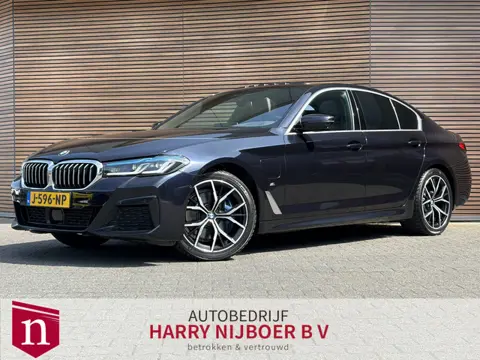 BMW 5 Serie 530e High Executive M-Sport Schuifdak / SOH 87% / Leer / Memory / Adapt. Cruise