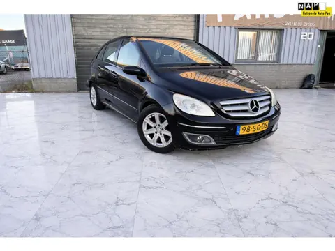 Mercedes-Benz B-klasse 200 Carplay/Camera/PDC/Navi/