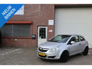 Opel Corsa 1.2-16V Edition Automaat Airco APK