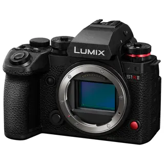 Panasonic Lumix DC-S1R II + 18mm f/1.8