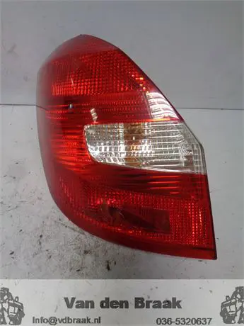 Skoda Fabia Hatchback 2007-2015 Achterlicht links
