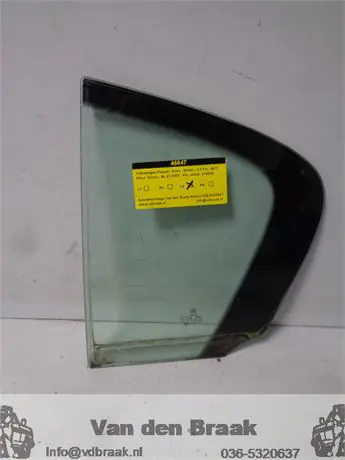 Volkswagen Passat Sedan 2005-2010 Scheerruit links achter