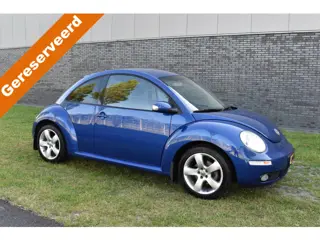 Volkswagen New Beetle 2.0 Highline Automaat Leder interieur Airco Stoelverwarming