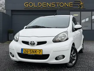 Toyota Aygo 1.0-12V Dynamic Navigator 2e Eigenaar,Navi,Airco,5 Deurs,Dealer Onderhouden,N.A.P,Lm vel