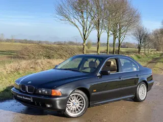 BMW 5-serie 535i E39 V8 AUTOMAAT, LEDER, SCHUIFDAK