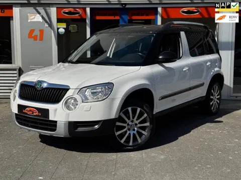 Skoda Yeti Outdoor 1.2 TSI Adventure Navigatie Cruise LM NL-Geleverd