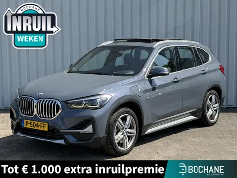 BMW X1 xDrive25e High Executive X-Line | Leder | Pano | Head-up | Stoel- en stuurverwarming