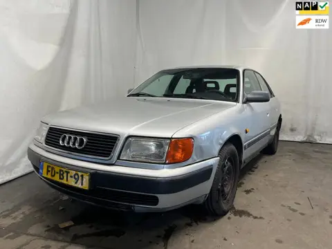 Audi 100 2.3 E - Motor Loopt Onregelmatig - Schade