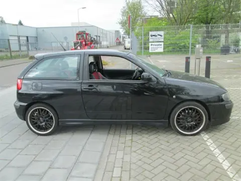 SEAT IBIZA 1.8 20V.T CUPRA Bj 2002 Plaatwerk en Onderdelen
