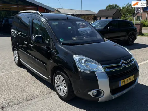 Citroen Berlingo 1.6 VTi 120 XTR CLIMA/STLVRM/TREKHAAK/PDC/APK 19-02-2027
