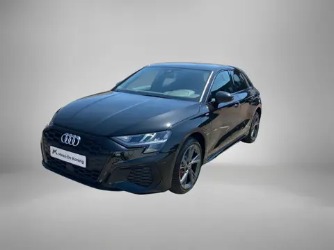 Audi A3 Sportback 45 TFSIe 180kW/245pk S Line · Apple/Android Car Play · Drive select · Leder/Stof ·