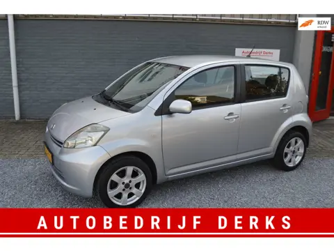 Daihatsu Sirion 2 1.3-16V Comfort Airco 5Drs Stuurbekrachtiging Jaar APK