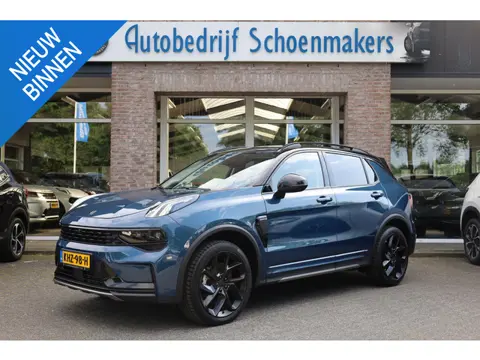 Lynk & Co 01 1.5 261PK! BLACKLINE! + 6.6Kwh LADEN! 360-CAMERA STOELVERW. PANO/SCHUIF MEMORY INFINITY