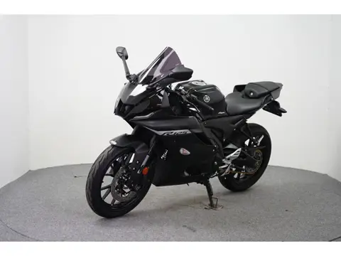 Yamaha YZF-R125 (bj 2024)
