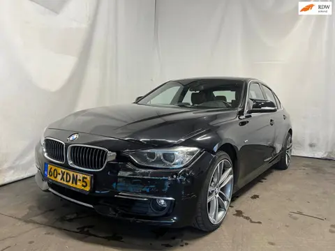 BMW 3-serie 320i High Executive - Front / Achter Schade - BPM